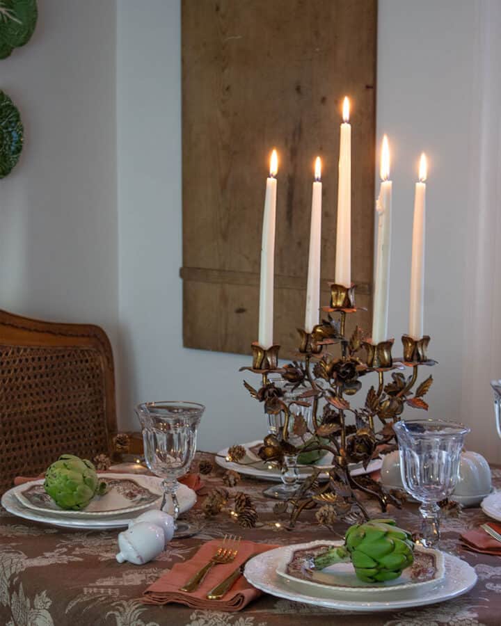 cozy-candle-Christmas-ideas