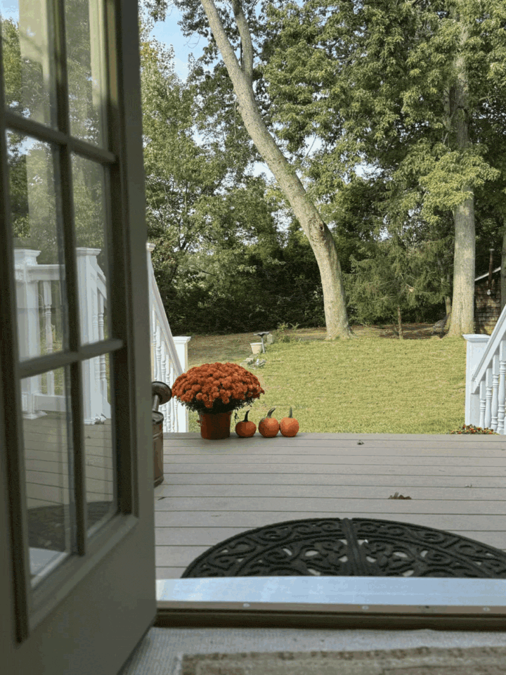 outdoor-fall-decor-simple-elegant
