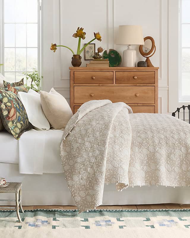 pretty neutral bedding