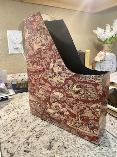 img_3961-2-1 cereal box turned into magazine holder